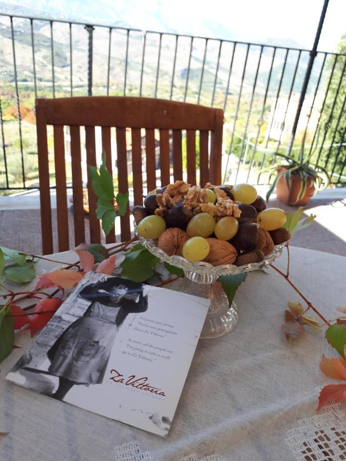B&B "Za' Vittoria"#Lagodibomba Bagian luar foto