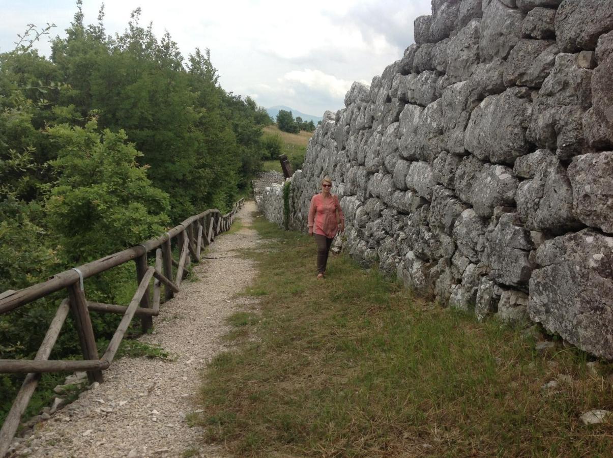 B&B "Za' Vittoria"#Lagodibomba Ruang foto