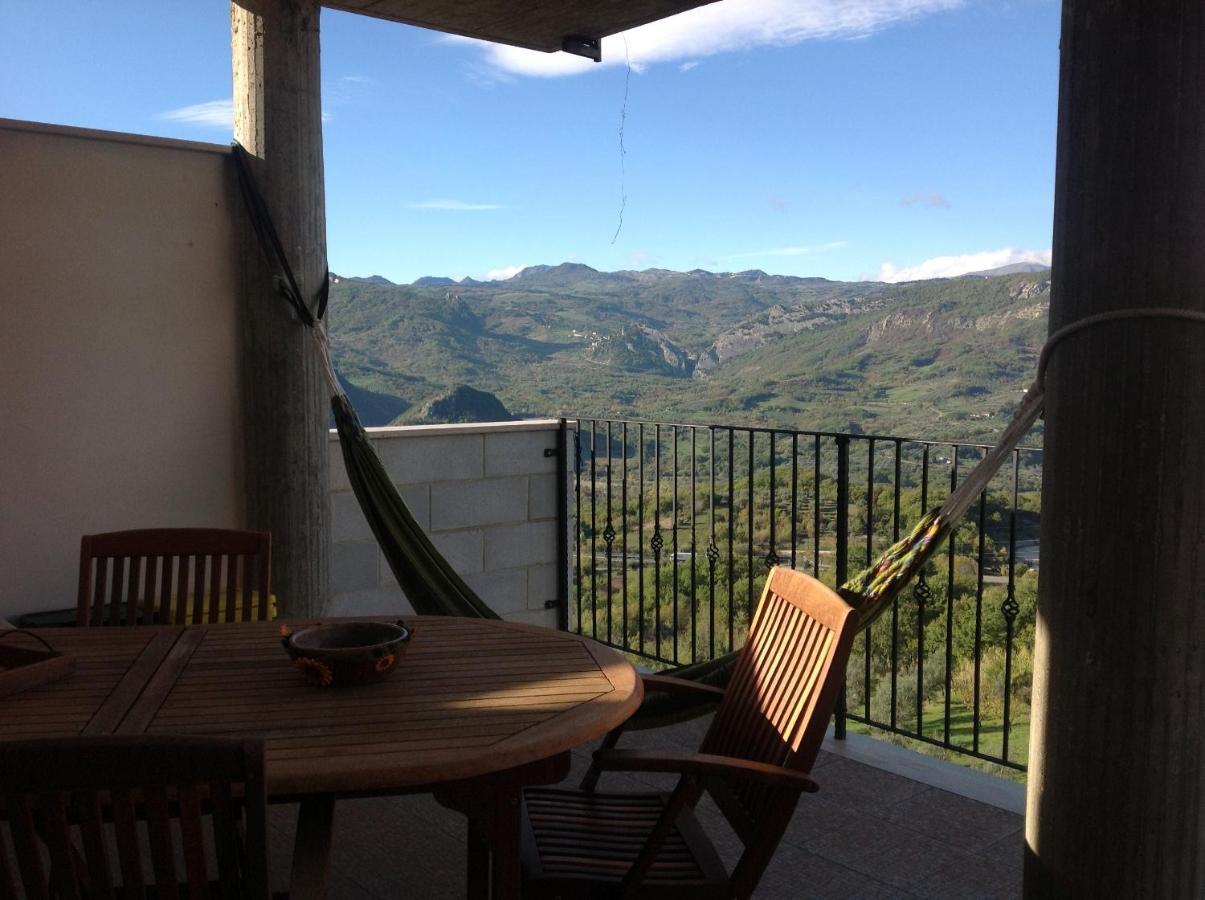 B&B "Za' Vittoria"#Lagodibomba Ruang foto