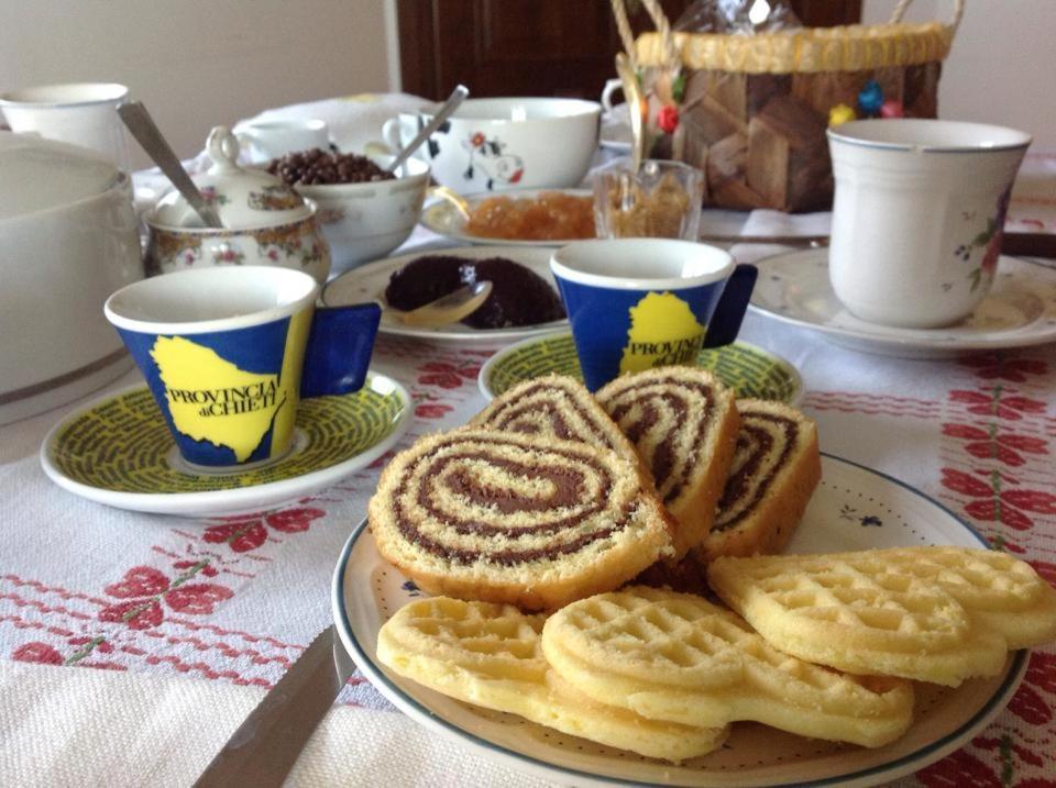 B&B "Za' Vittoria"#Lagodibomba Bagian luar foto