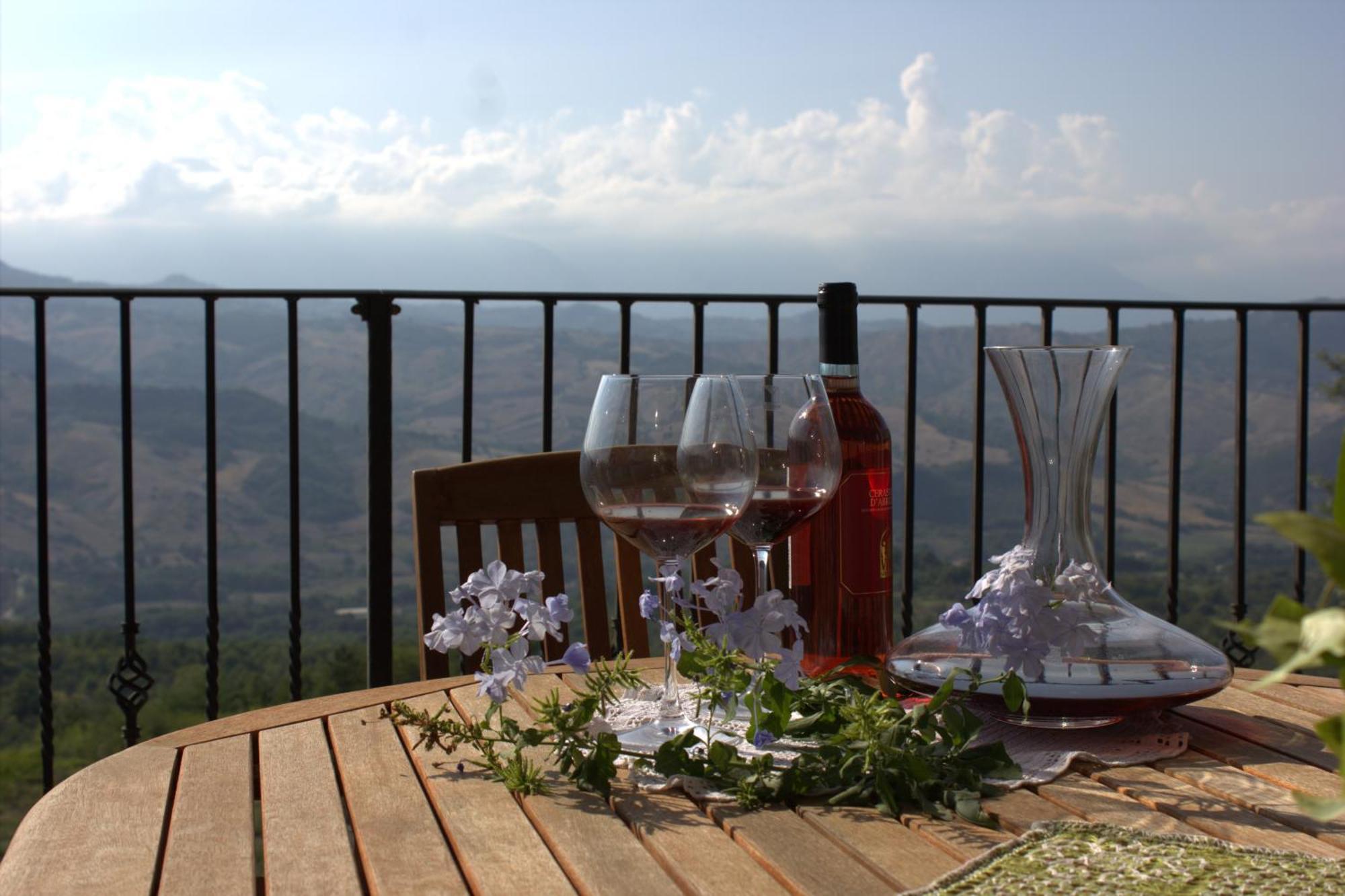 B&B "Za' Vittoria"#Lagodibomba Bagian luar foto